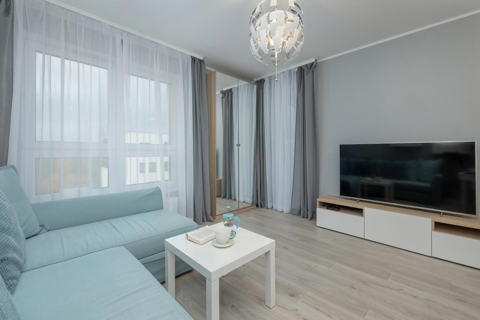 Four Season By Renters Apartment